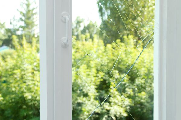 Cracked Window Repair in Eagle