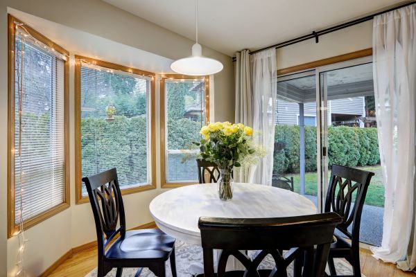 Curved Window Repair in Eagle