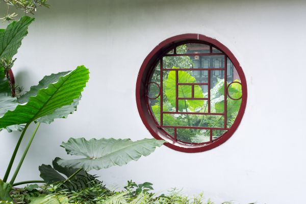 Circular Window Repair in Eagle